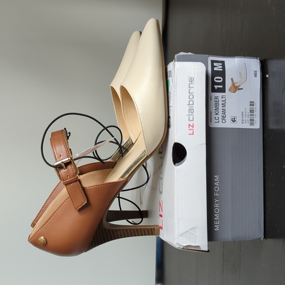 Liz Claiborne Women's Kimber Stiletto Heel Pumps - Picture 7 of 7